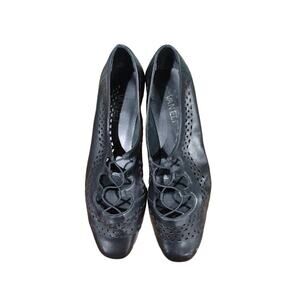 Vaneli Leather Slip On Flats with Crisscross Bands, Black, Sz 7‎